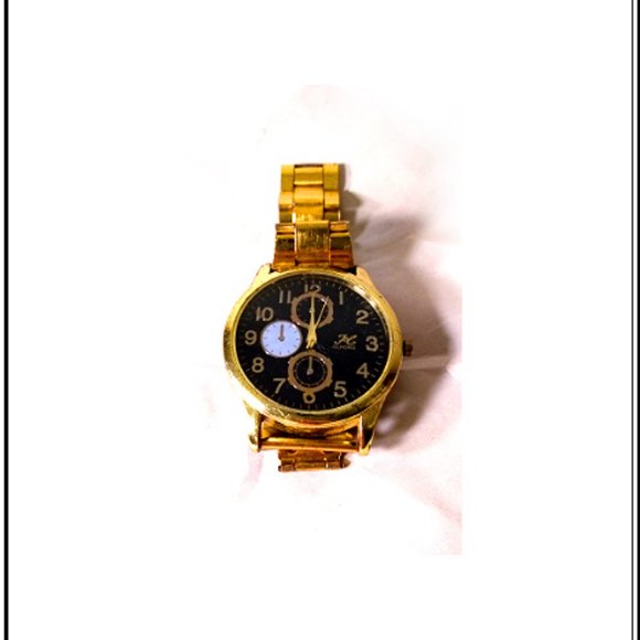 Men's Wrist Watch With Black Dial